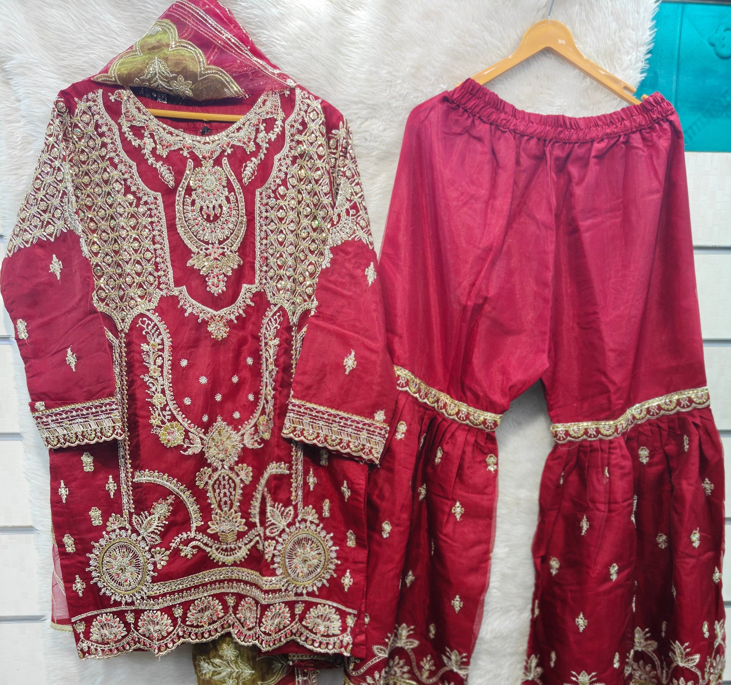 Tehwar By Ayzel Luxury Formal