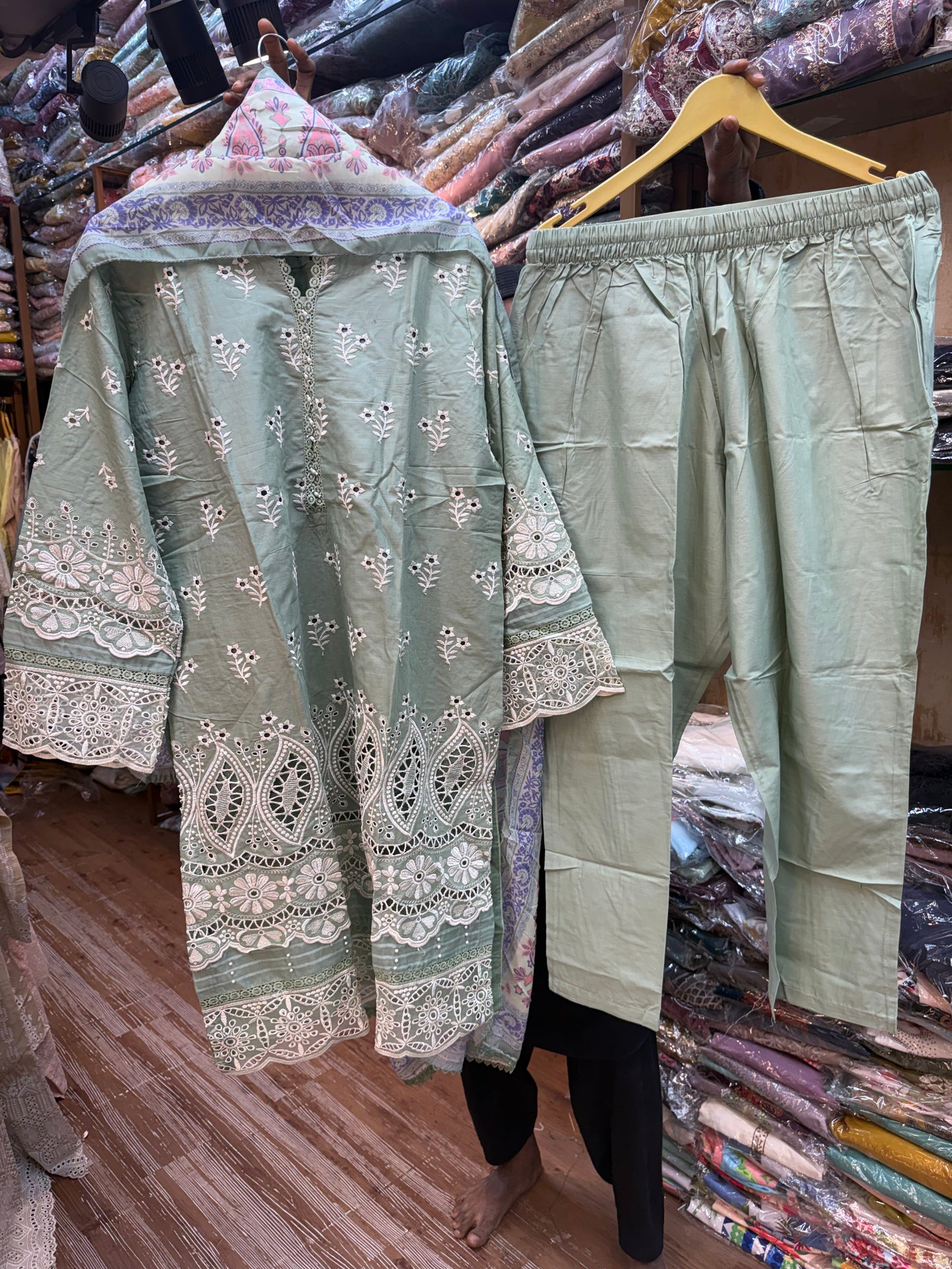Ayzel Chikankari CK10