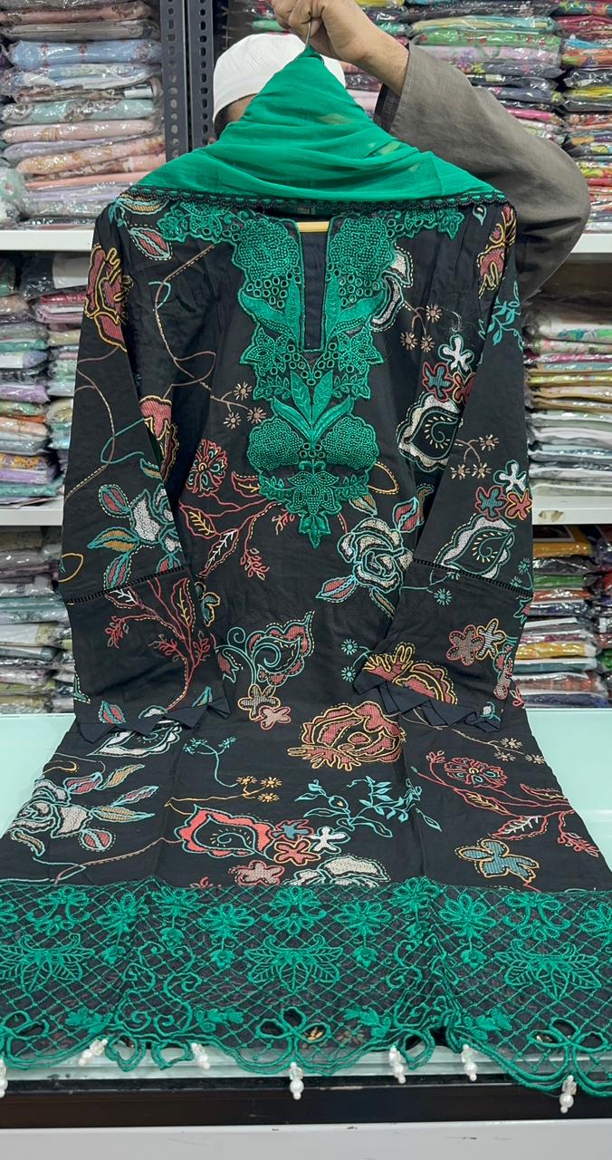 AYZEL EMBROIDERED CUTWORK D-03