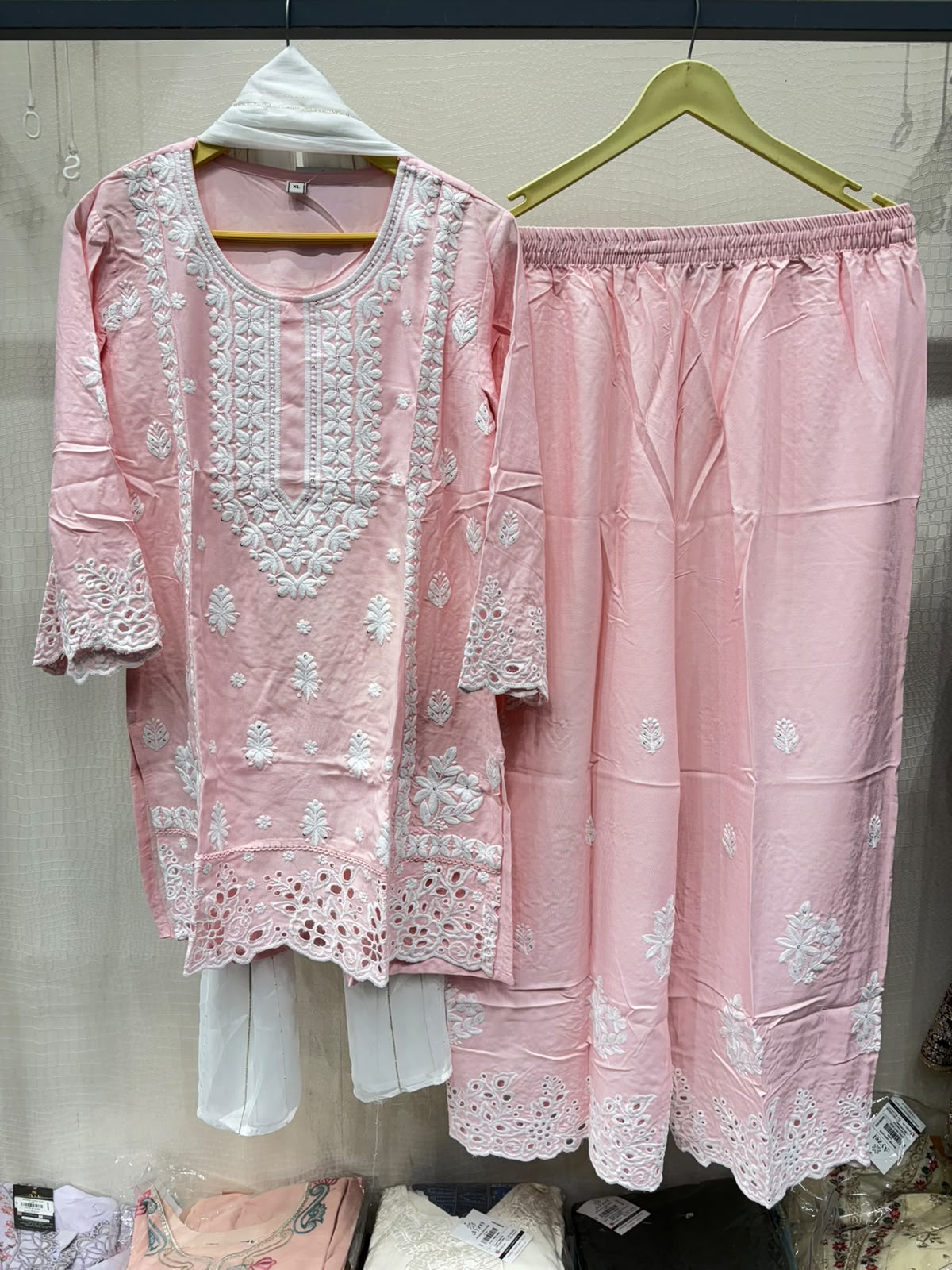 Lucknowi L349 01