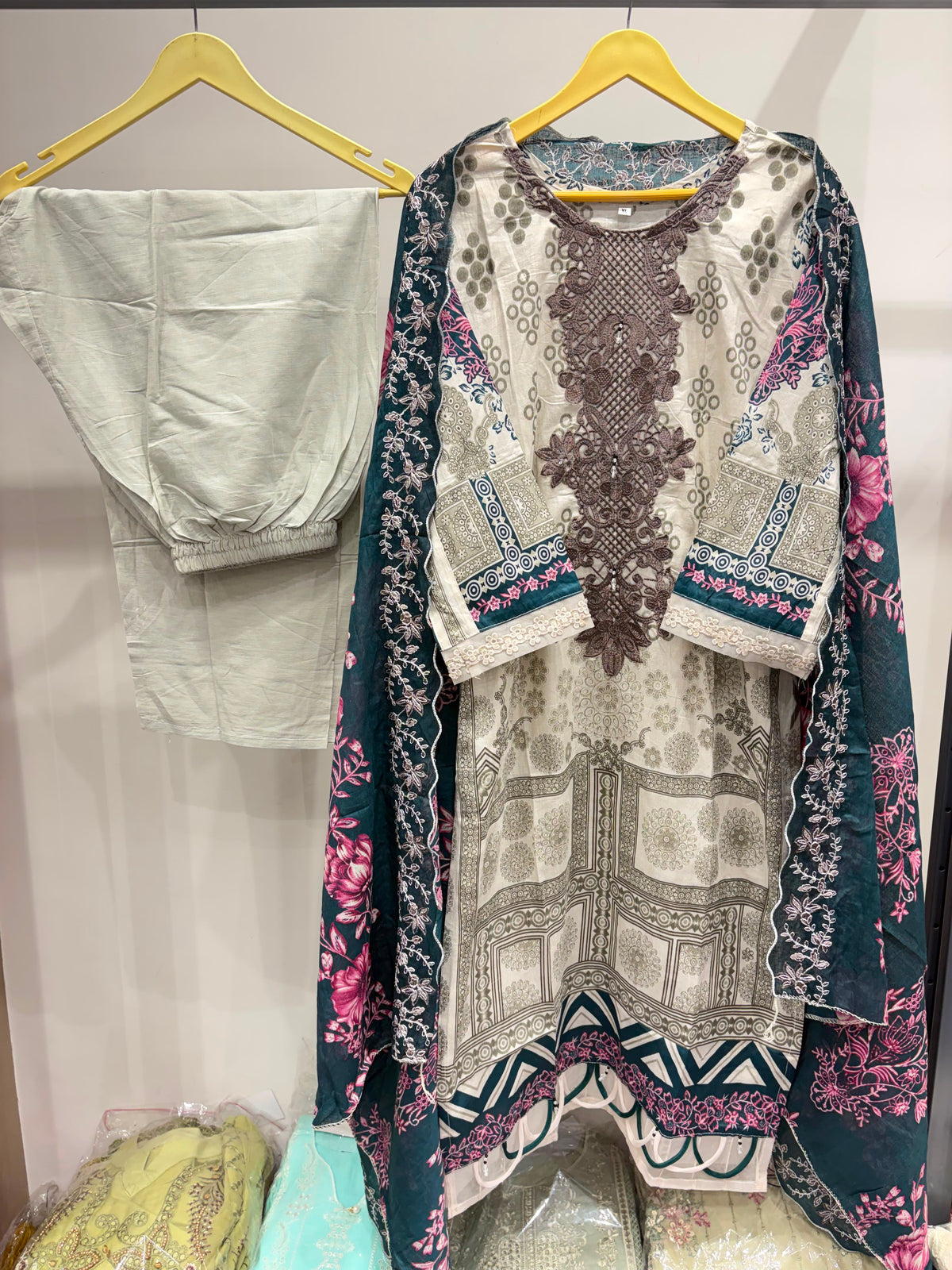 NEEDAL WONDER COTTON EMBROIDERED DUPATTA BY AYZEL-DN-01