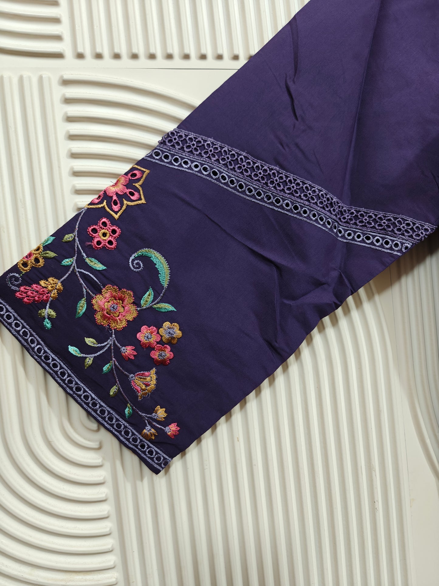 AYZEL LUXURY LAWN 2025 D-01 (A)