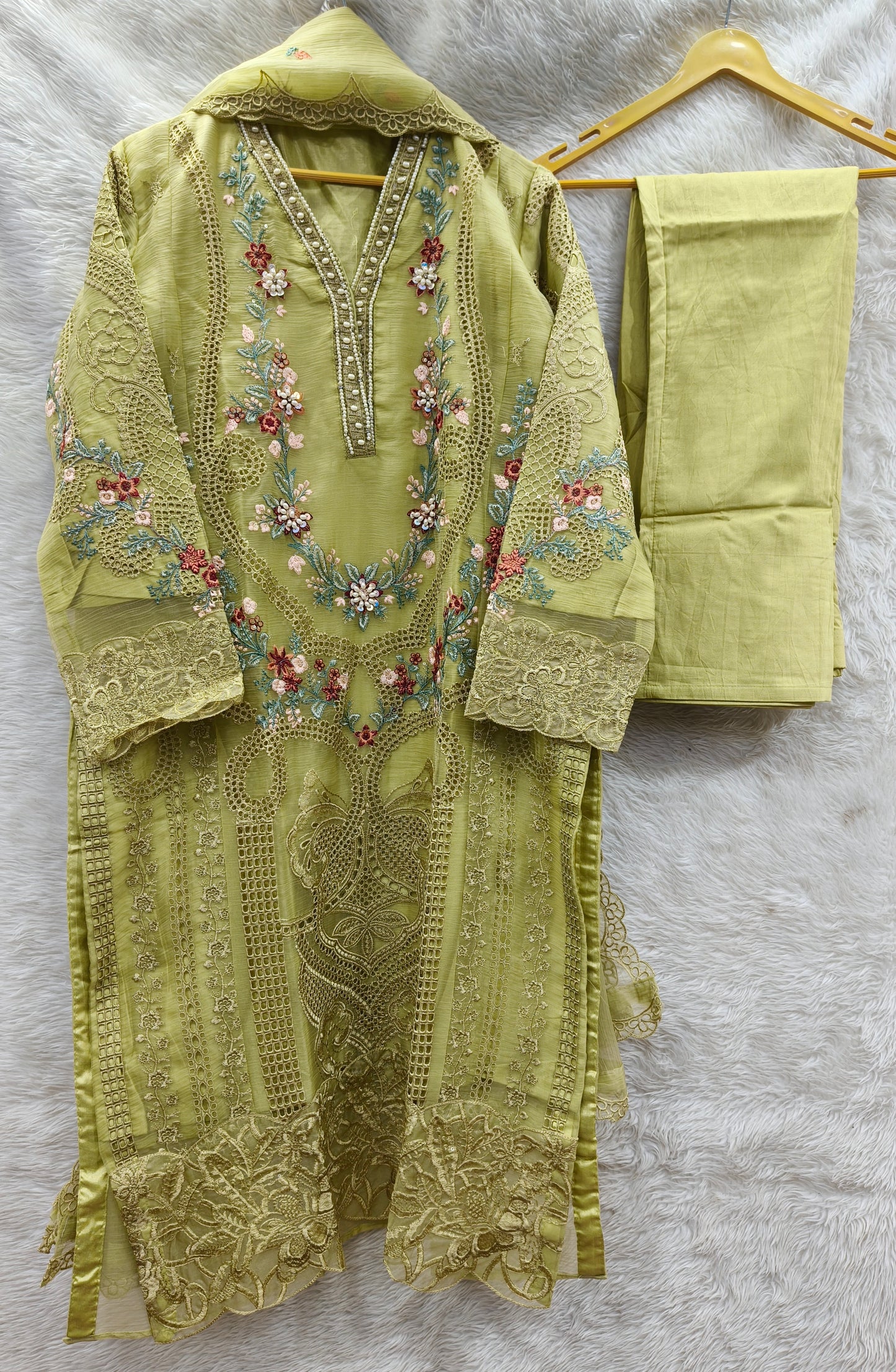 Gulzaar Ayzel Formals D-03 (A)