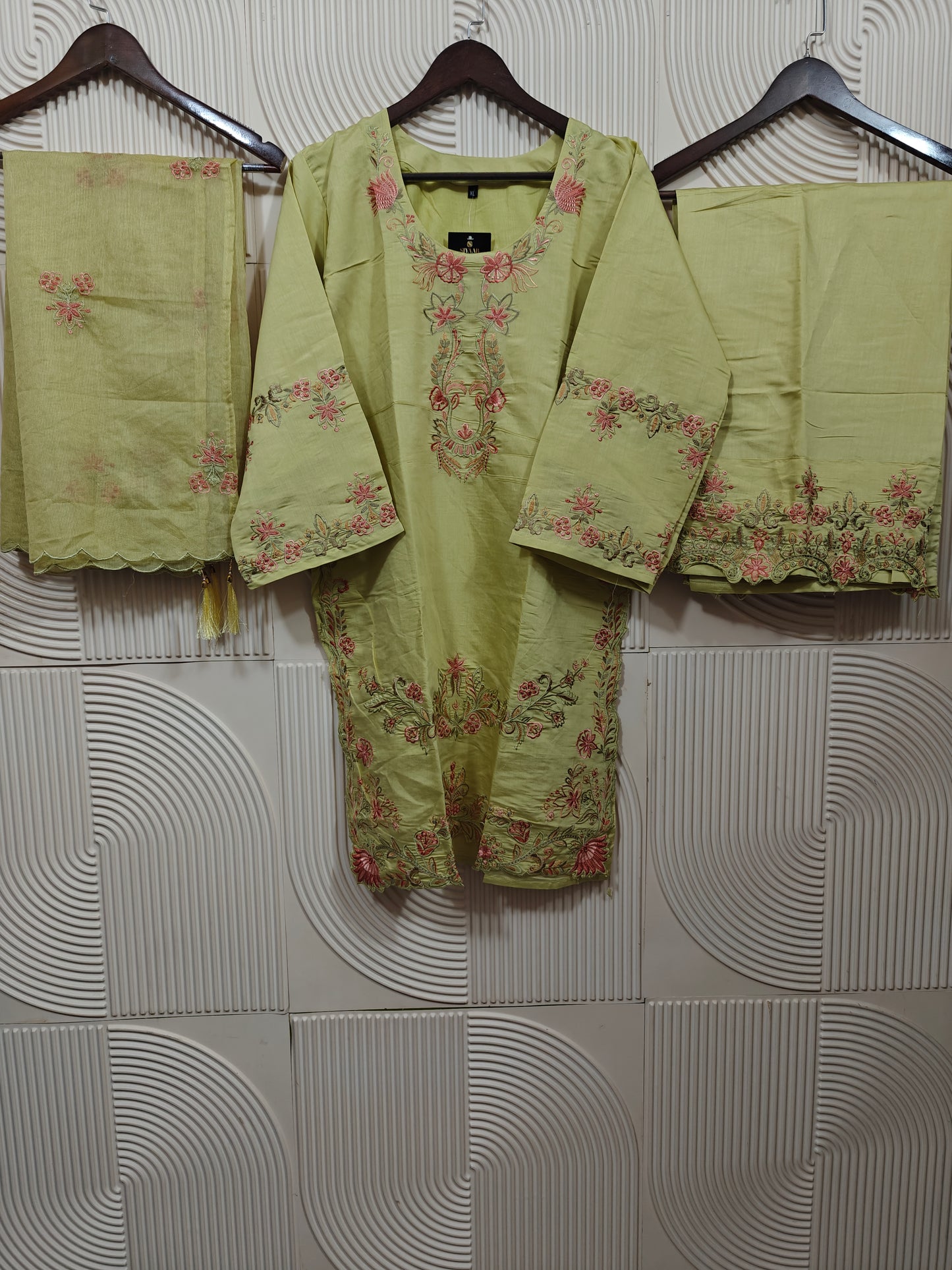 AYZEL LUXURY LAWN 2025 D-03(C)